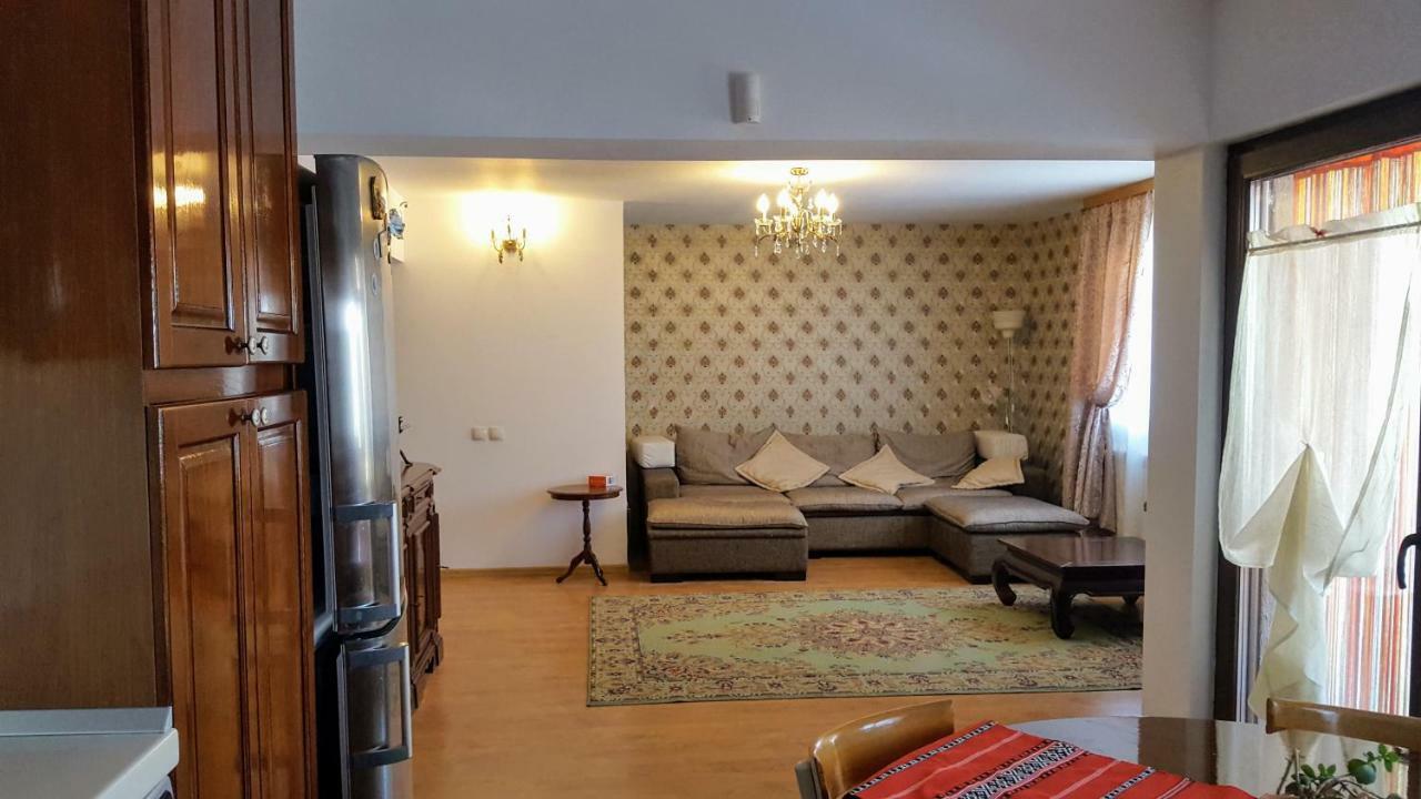 D&D Vila Villa Iasi Exterior photo