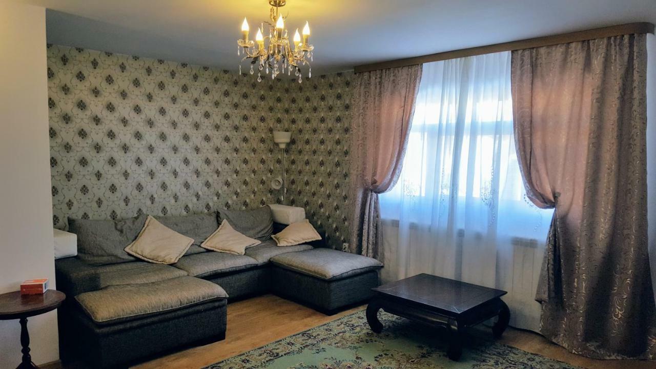 D&D Vila Villa Iasi Exterior photo